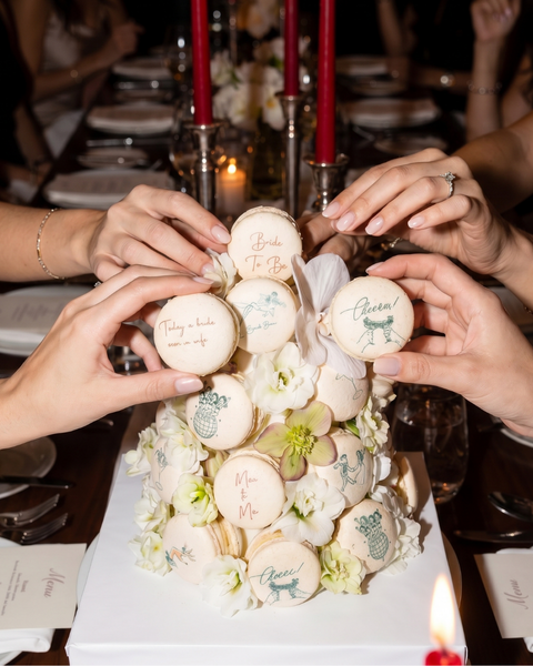 "Bride To Be" Makaron Kulesi