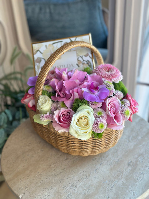 "Blooms & Macaron" Sepeti